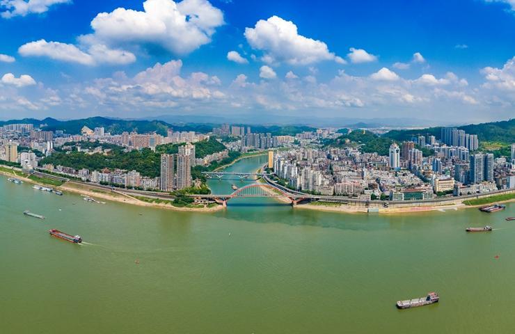 碧水藍天生態美