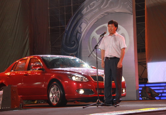 華晨董事長祁玉民宣布新駿捷上市 華晨董事長祁玉民宣布新駿捷上市